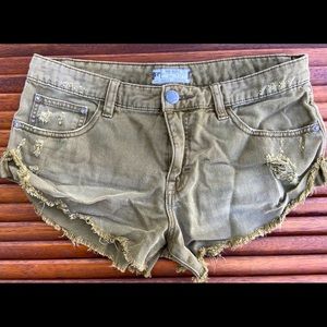 Free people booth shorts size 26 army green